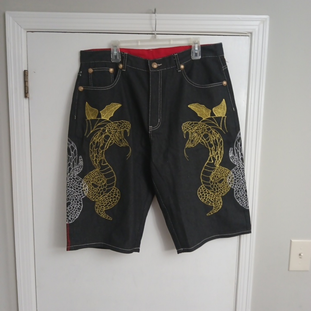 Vintage Y2K Game Time Chinese Embroidery Black and Gold Snake Design Men  ehorts
